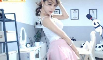 中国最火韩国女主播 最受宅男追捧的性感女主播