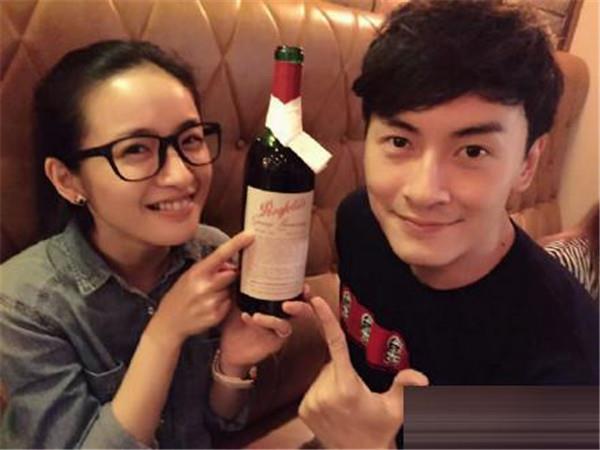 郑元畅林依晨隐婚三年在一起过吗恋爱细节 多少男明星追过林依晨