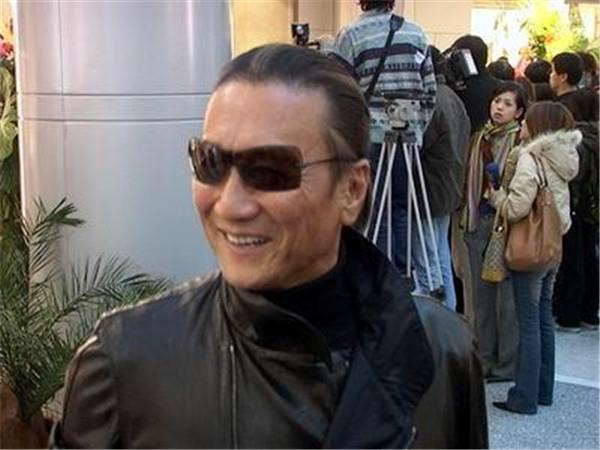 谢贤发火当众掌掴曾江始末原因有4个破绽 谢霆锋回应谢贤打曾江
