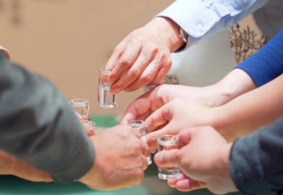 ​半液态发酵白酒(白酒液体发酵法)