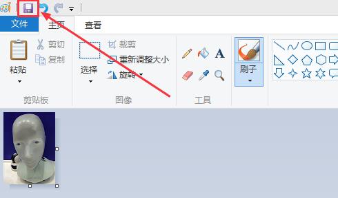 配图