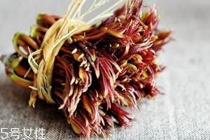 香椿吃了上火吗？怕上火吃凉拌香椿
