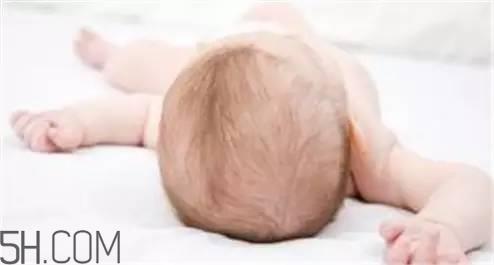 宝宝湿疹妈妈吃哪些食物比较好？宝宝秋冬脱发要怎么办？
