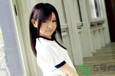 ​女生的发育过程是什么样的?
