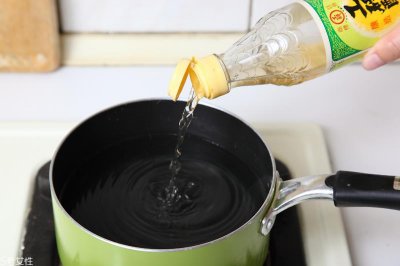 ​热水洗衣服好吗 热水去污小技巧