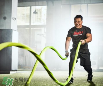 ​战绳练哪块肌肉？战绳是训练什么的？