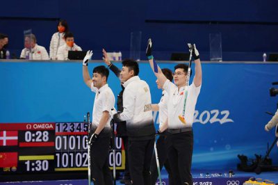 ​中国男子冰壶战胜丹麦获首胜 中国国家男子冰壶队成立时间