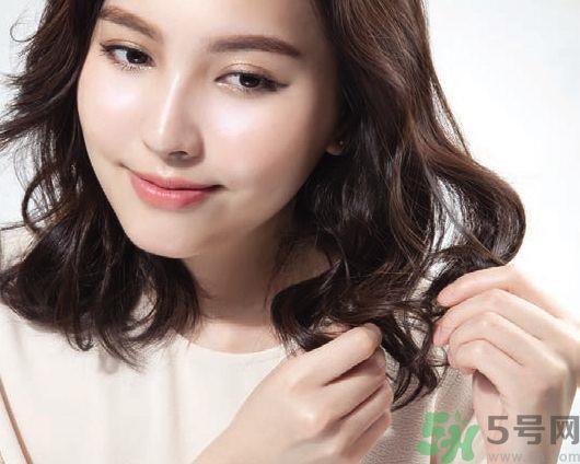 中长微卷鲍伯头怎么弄？大人味浪漫鲍伯头