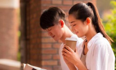 ​男生和女生肢体接触等级，关系要一步步深入