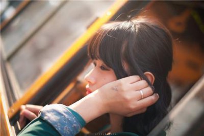 ​追喜欢的女生需要让她知道吗？