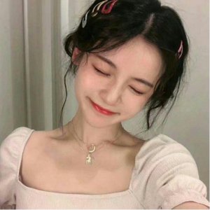 ​喜欢的女生要把闺蜜介绍给我，该怎么回复她？