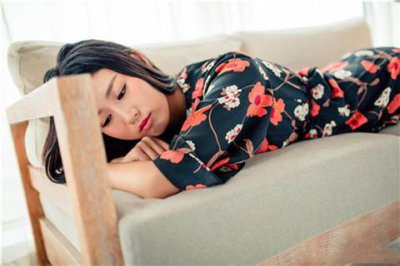 ​新加女生好友女生问有事么，怎么回答