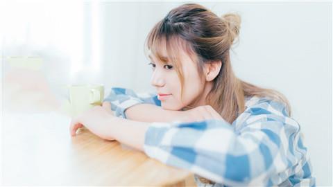 尝试和女生交往