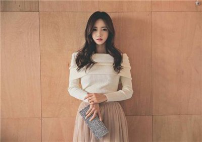 ​喜欢的女生让我给她介绍男朋友，怎么办？