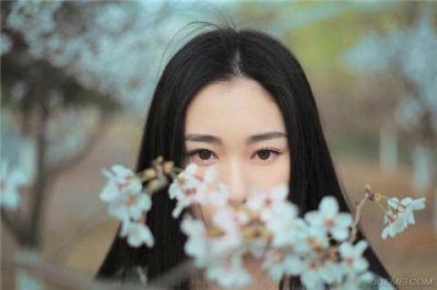 ​世界上最暖心的情话不是我爱你，而是我在这里