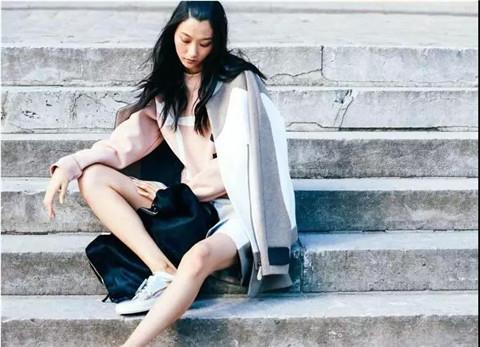 发现女朋友和别人暧昧怎么办？要不要原谅