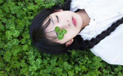 ​女生嫌发展的太快，该怎么办？