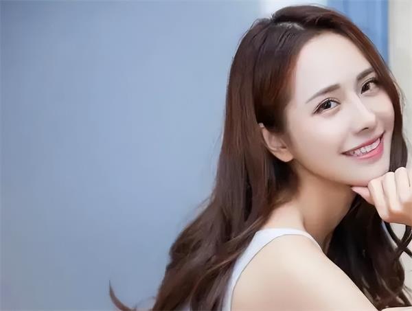 女朋友脑袋疼生气了怎么哄