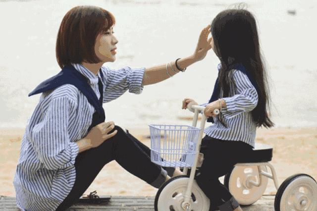 春天来了，亲子装秀起来，回头率100%