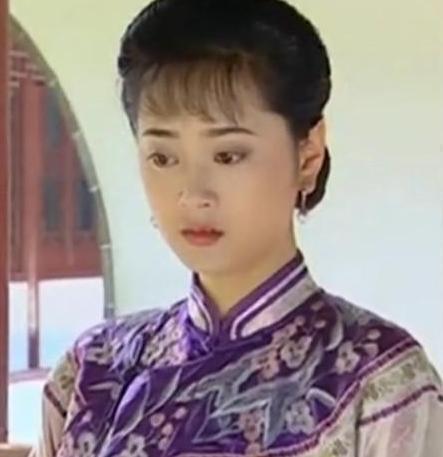 情深深雨蒙蒙中演年轻傅文佩的她, 网友: 嫁得好, 羡慕这样的爱情