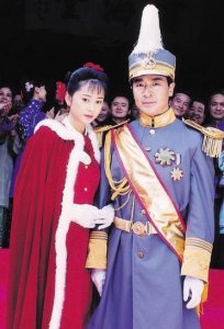 ​情深深雨蒙蒙中演年轻傅文佩的她, 网友: 嫁得好, 羡慕这样的爱情