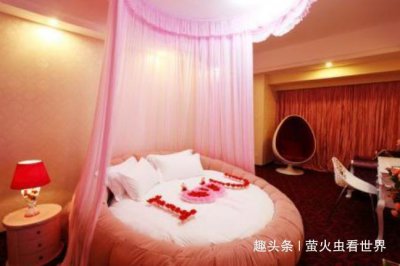 ​情侣房里“水床”有何作用?为何如此受情侣欢迎,你尝试过吗!