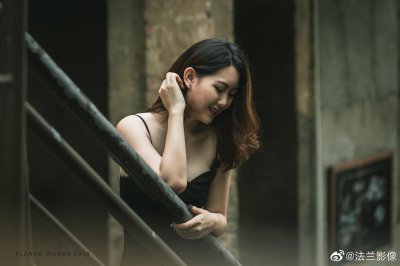​有一种悲伤，是你的名字停留在我的过往。