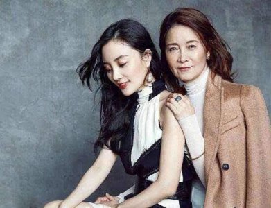 ​李小璐妈妈63岁了，亿万富婆的她，被挖出黑料比女儿还精彩！