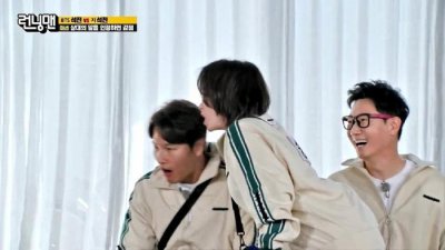 ​宋智孝亲了金钟国一下，让人不禁想起姜Gary当年亲宋智孝的那一幕
