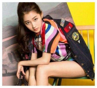 ​鹿晗为什么选了关晓彤当女友？网友：因为他别无选择！