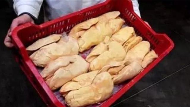 鹅肝作为世界顶级食材，做法有多残忍？法国动物协会屡发声讨