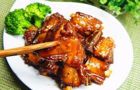 糖醋小排的正宗做法，酸甜可口，外酥里嫩，吃完一块还想来一块