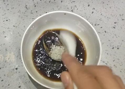 鱼香肉丝最好吃的做法，这样做口感微辣酸甜爽口，味美赶超大饭店