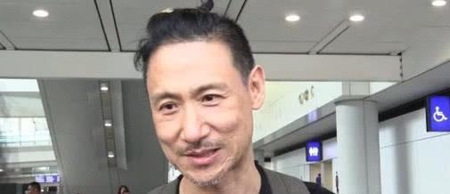张学友面部塌陷，人真的老了，网友：停止演唱会，好好生活吧