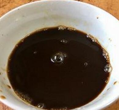 蒜爆肉，做法简单，口味鲜美，微带酸甜，蒜香浓郁，极具营养丰富