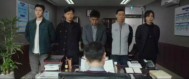 笑点密集！这部小成本喜剧，没请1个知名演员，上映后票房破8亿