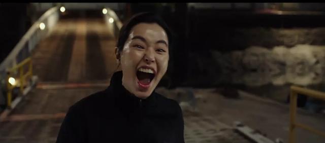 笑点密集！这部小成本喜剧，没请1个知名演员，上映后票房破8亿
