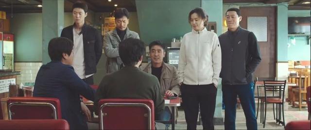 笑点密集！这部小成本喜剧，没请1个知名演员，上映后票房破8亿