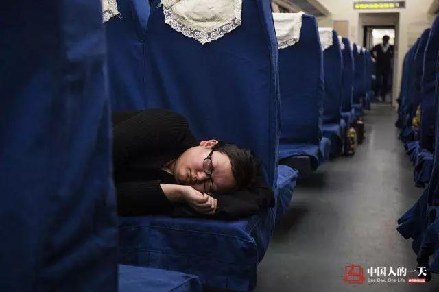 董卿连续3年缺席春晚的原因曝光，背后真相令人落泪……