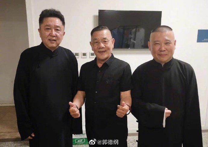 杨进明正式宣布加盟德云社，郭德纲速度回应做到了“台下立规矩”