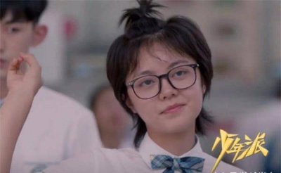 ​张嘉译的4位“女儿”，张子枫关晓彤都火了，而她输在长相上？
