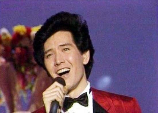 80年代春晚十帅哥 如今费翔58岁 吕念祖罗文已去世 而他下落不明