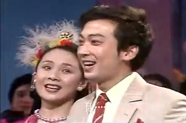 80年代春晚十帅哥 如今费翔58岁 吕念祖罗文已去世 而他下落不明