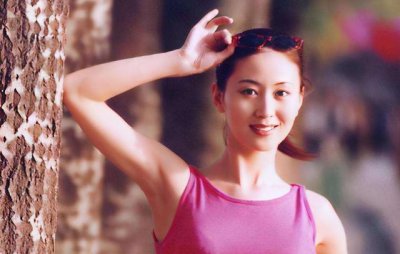 ​汤加丽：为艺术献身，却被父母赶出家门，丈夫坚决离婚，至今单身