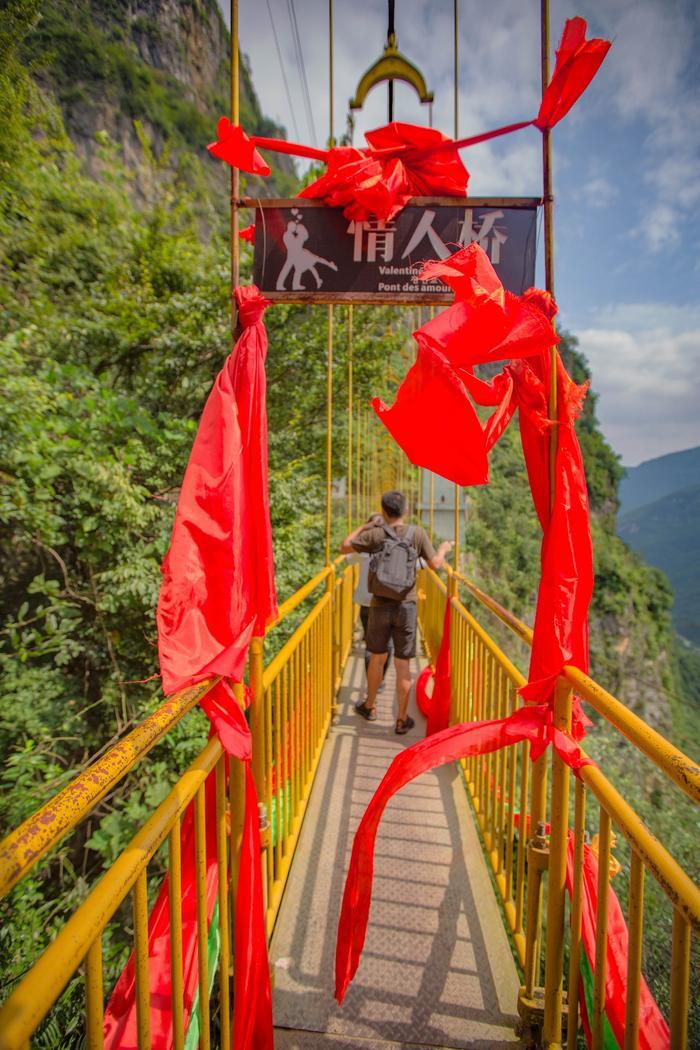 不负初冬去旅行，爬山吸氧泡温泉，一次收获冬季诱惑的九皇山之旅