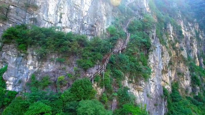 不负初冬去旅行，爬山吸氧泡温泉，一次收获冬季诱惑的九皇山之旅
