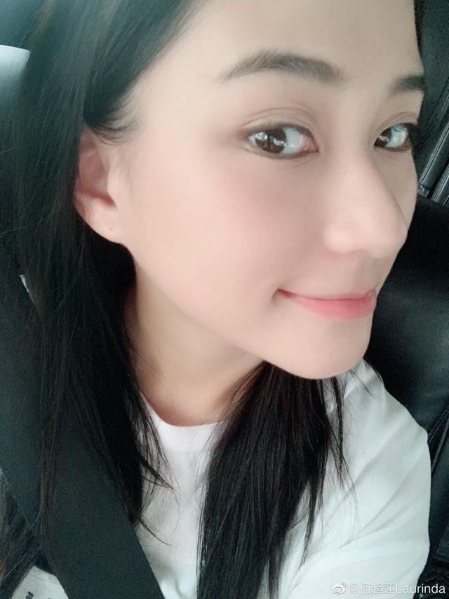赌王千金何超莲为窦骁染黑发，大秀恩爱，婚期在即？
