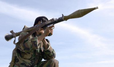 ​中国火箭炮到底有多厉害？无人机精确制导，300公里射程堪比导弹