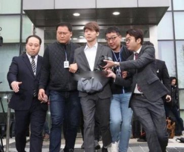 ​实锤！朴有天终于承认吸毒现已刑拘，粉丝这回该清醒了吧