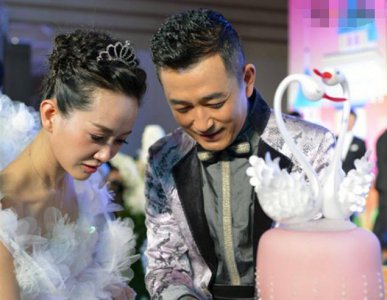 ​演员王志飞的第一任妻子是谁 王志飞去世的妻子是谁